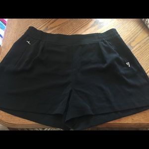 Jennifer Lopez shorts XL